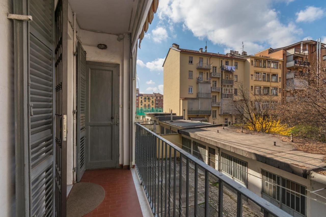 Appartamento In Piazza Adriano In Zona Cenisia Turim Exterior foto
